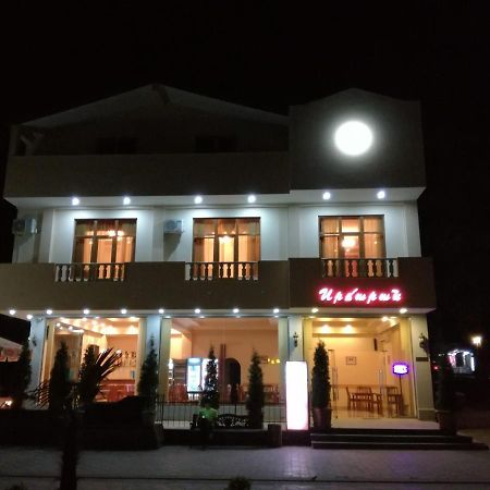 Ruzan Hotel Ijevan Ngoại thất bức ảnh