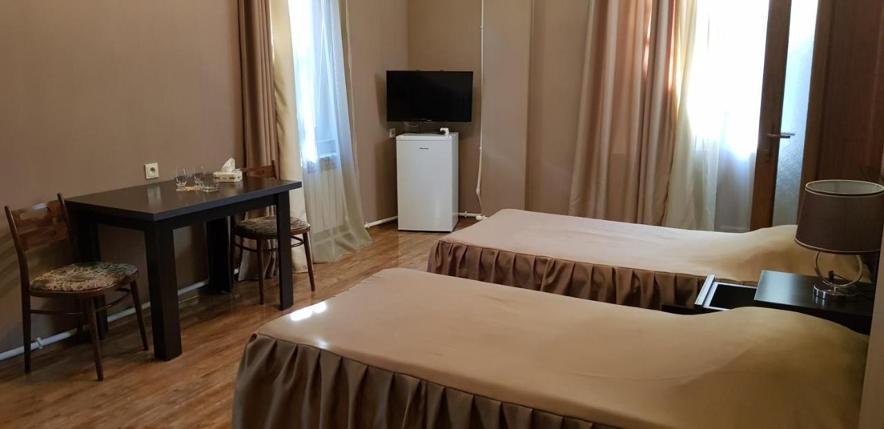 Ruzan Hotel Ijevan Ngoại thất bức ảnh