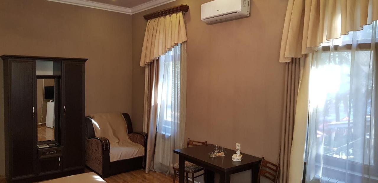 Ruzan Hotel Ijevan Ngoại thất bức ảnh