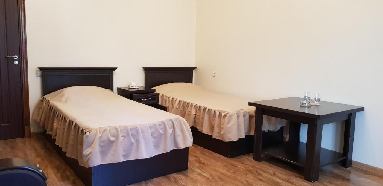 Ruzan Hotel Ijevan Ngoại thất bức ảnh