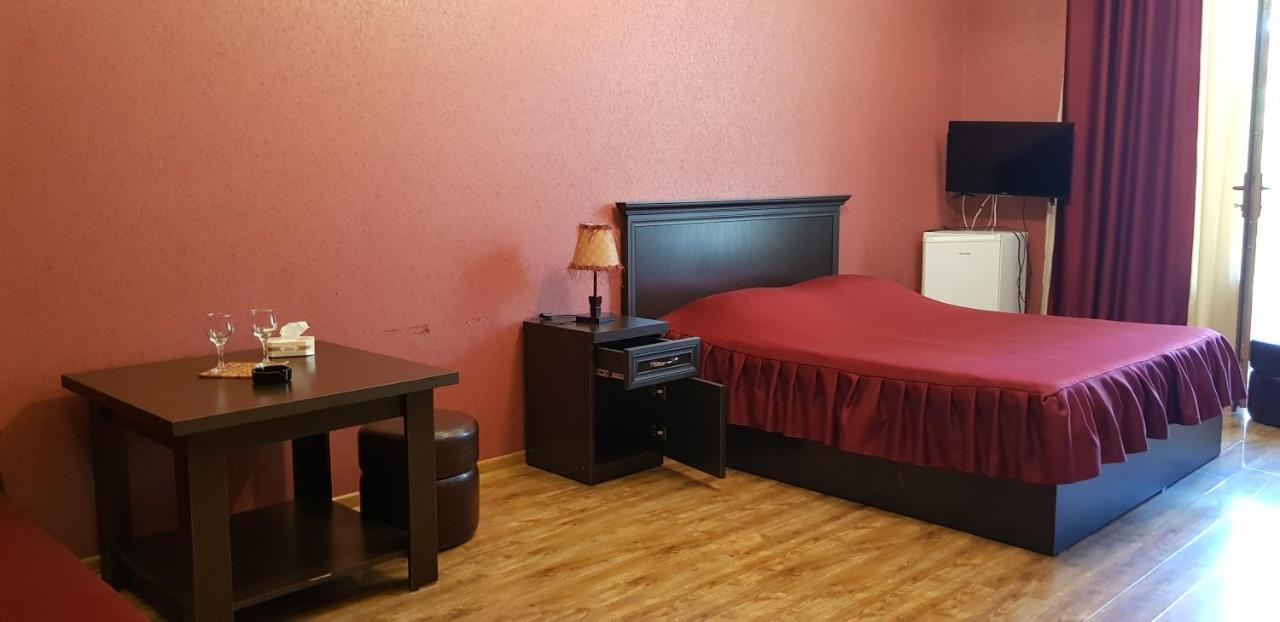 Ruzan Hotel Ijevan Ngoại thất bức ảnh