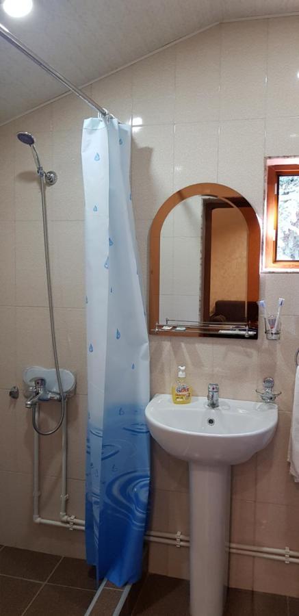 Ruzan Hotel Ijevan Ngoại thất bức ảnh