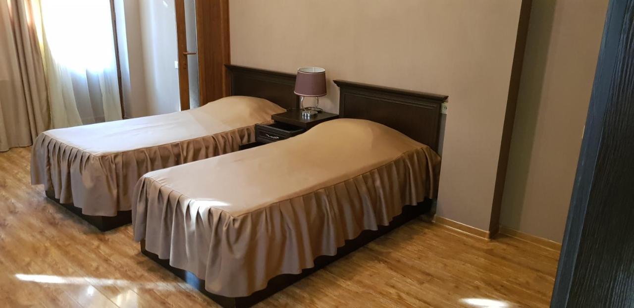 Ruzan Hotel Ijevan Ngoại thất bức ảnh