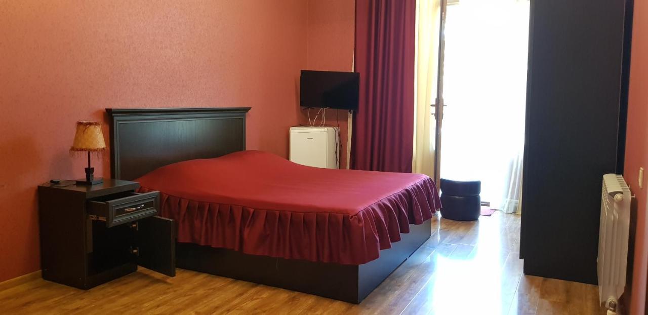 Ruzan Hotel Ijevan Ngoại thất bức ảnh