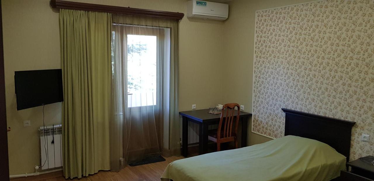 Ruzan Hotel Ijevan Ngoại thất bức ảnh