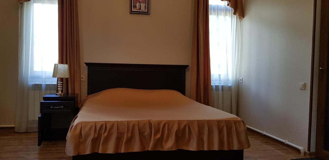 Ruzan Hotel Ijevan Ngoại thất bức ảnh
